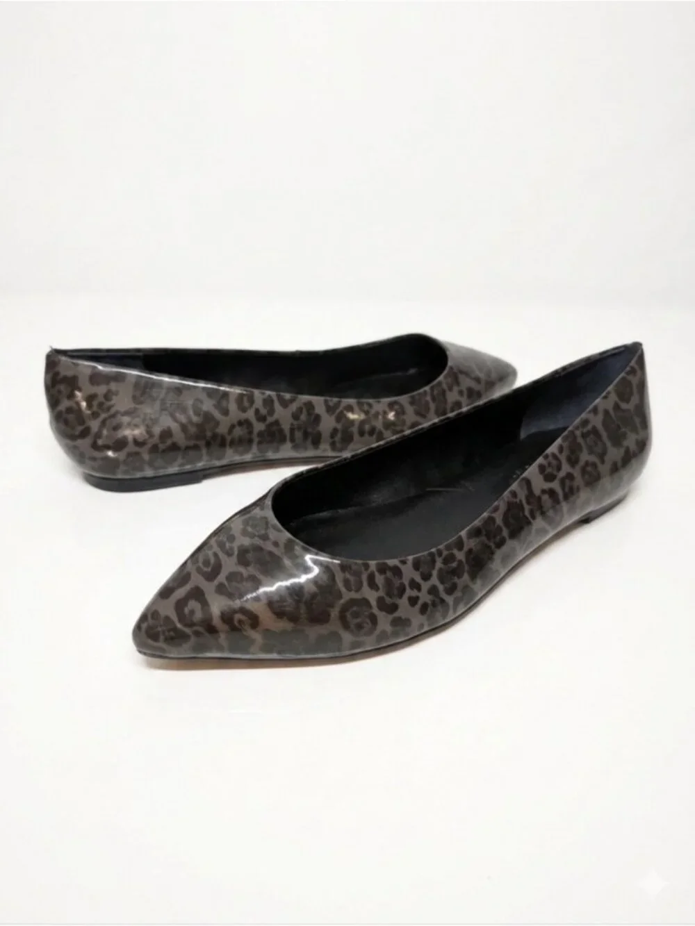 Talbots Pointed Toe Leopard Print Flats Womens Size 6.5 W Made In Brazil Brown